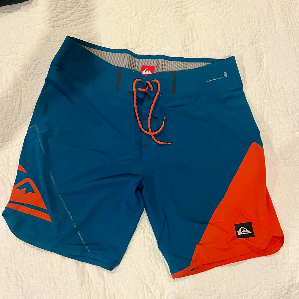 Quiksilver Men's Teal and Orange Board Shorts